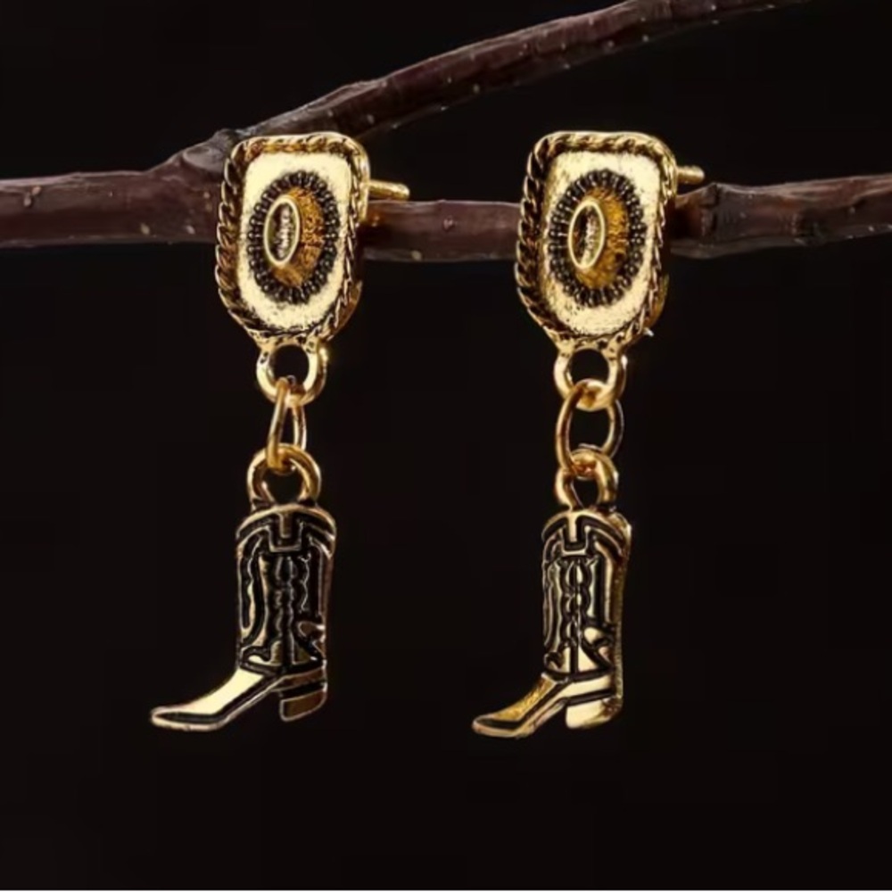 NEW Western Cowboy Hat and Cowboy Boots dangle Earrings Gold color Boutique